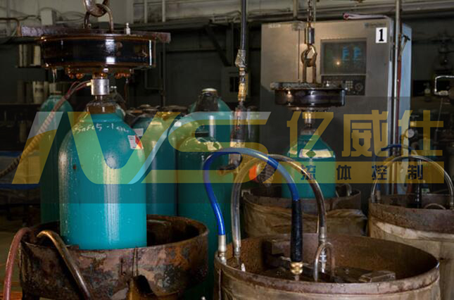 氣瓶外測水壓試驗機設備客戶現場實拍圖2