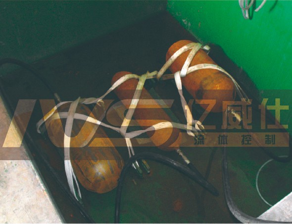 壓力容器/氣瓶壽命（疲勞/脈沖）試驗機測試現場圖1
